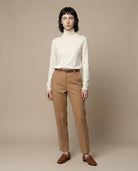 Light Beige (AI)