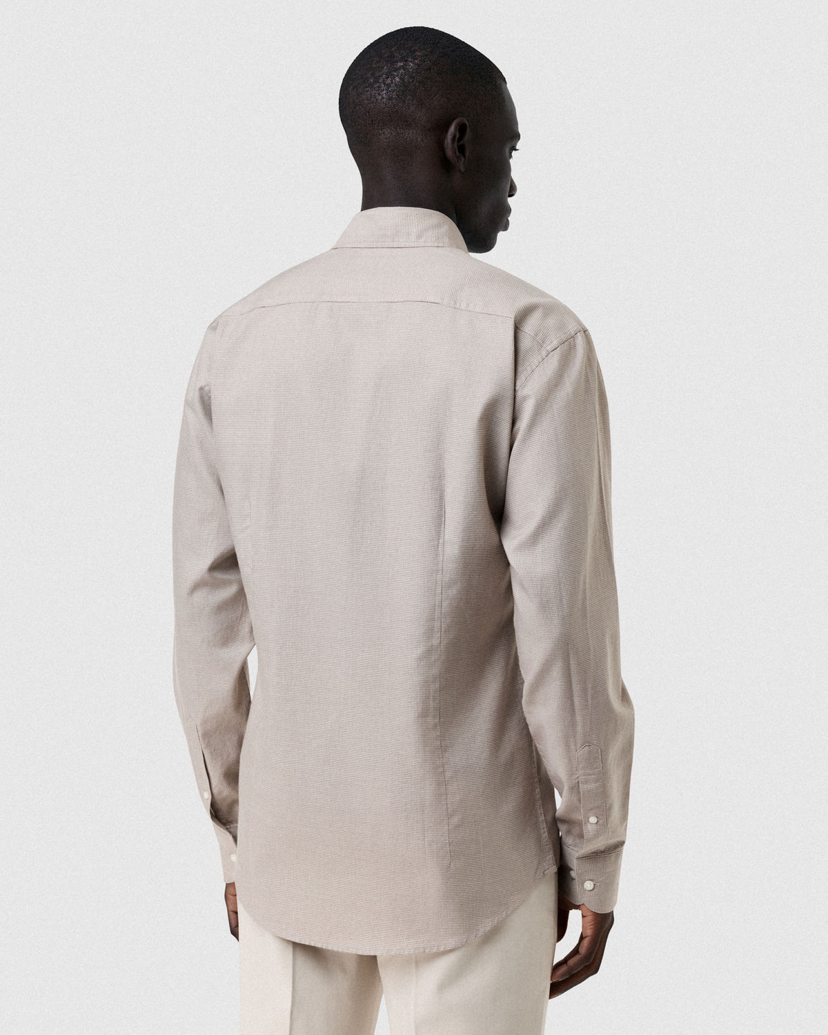 Light Brown (AI)