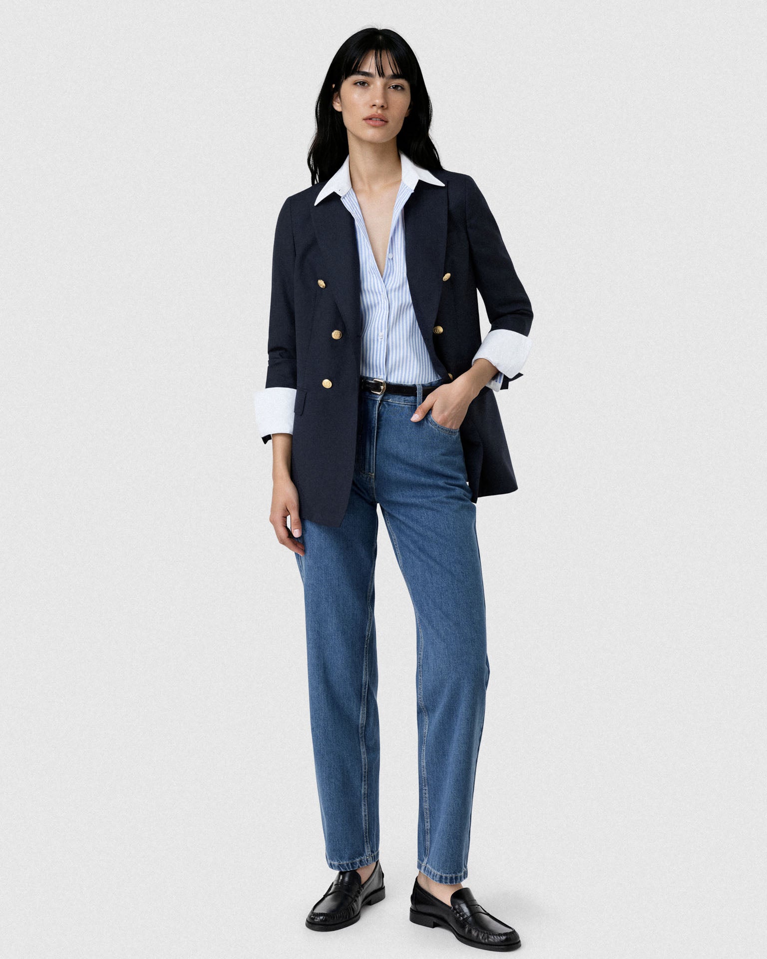 Medium Blue (AI)