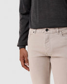Light Brown (AI)